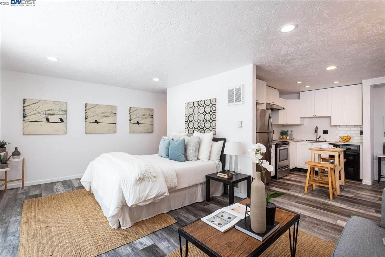 455 Crescent St 113 - Photo 1