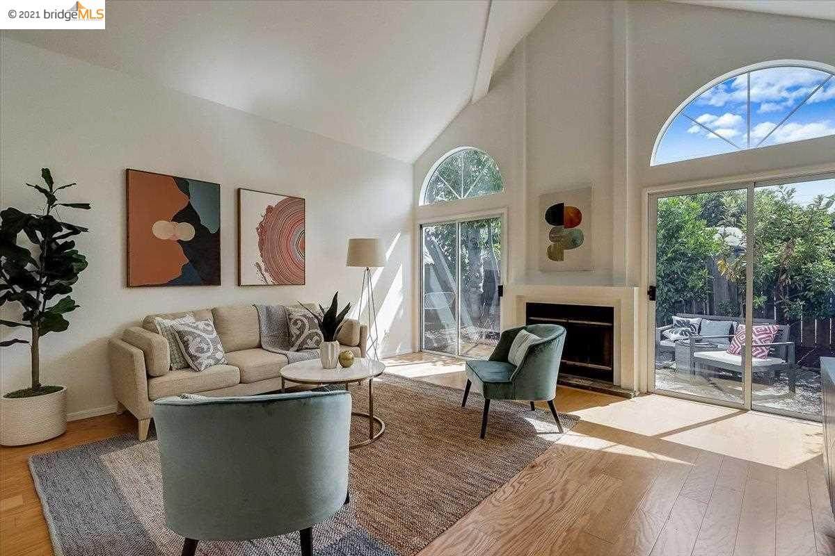 1147 Hearst Ave. - Photo 1