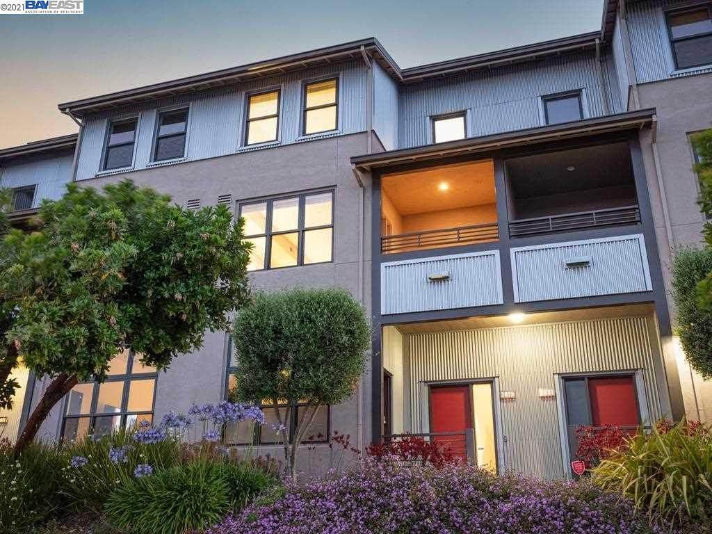 2819 Regatta Dr - Photo 1