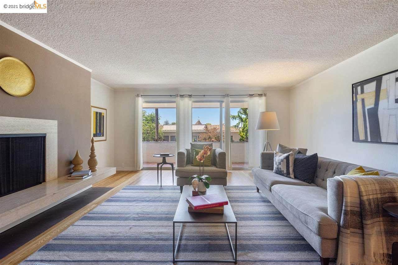 1401 Walnut Unit 1A - Photo 1