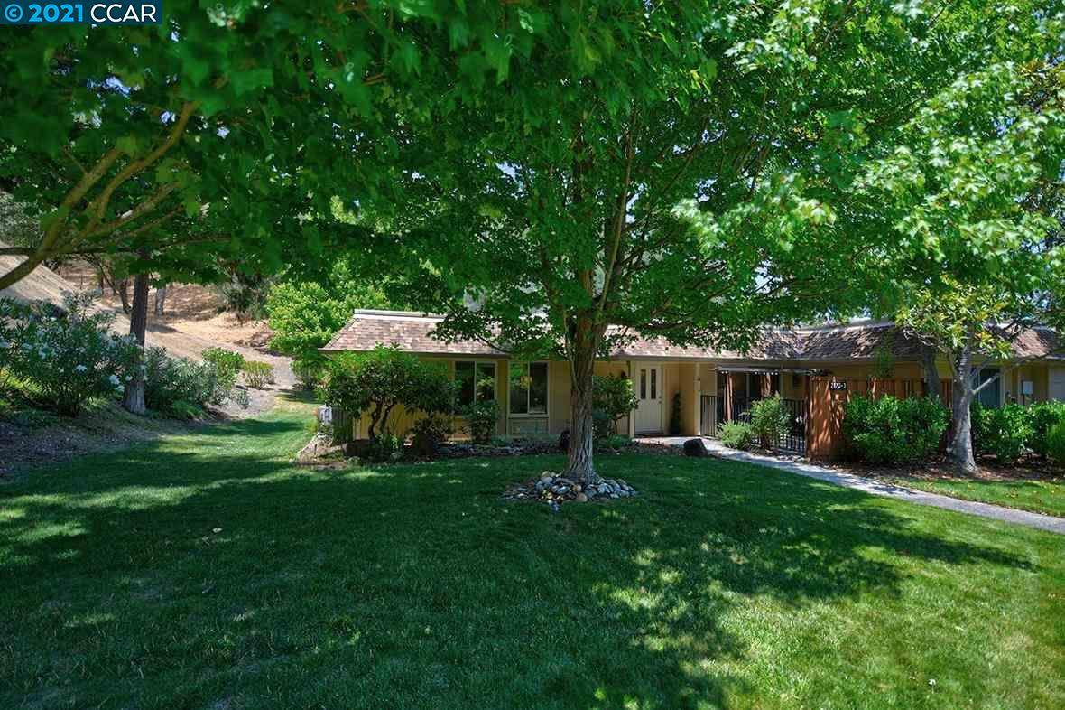 2173 Ptarmigan Dr 3 - Photo 1