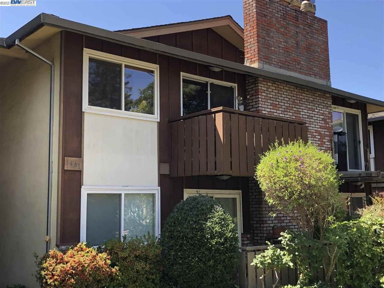 1401 Cottage St - Photo 1