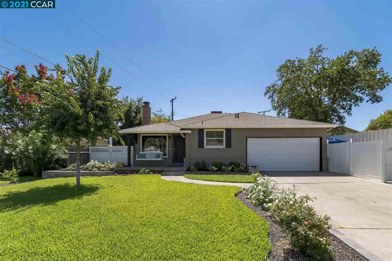3844 Lynwood Way - Photo 1
