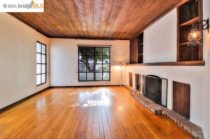 1685 Arch St 2 - Photo 1