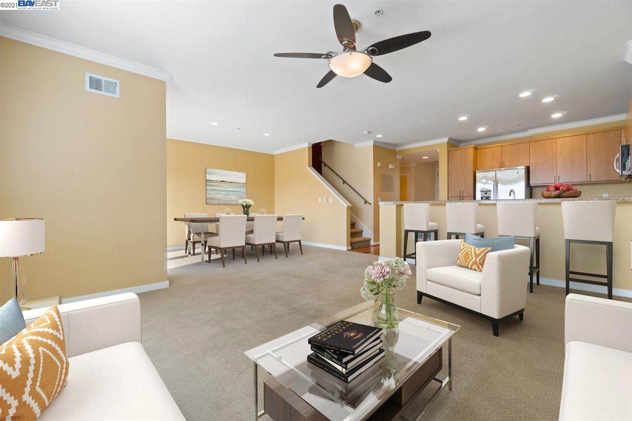 3090 Glascock St 323 - Photo 1