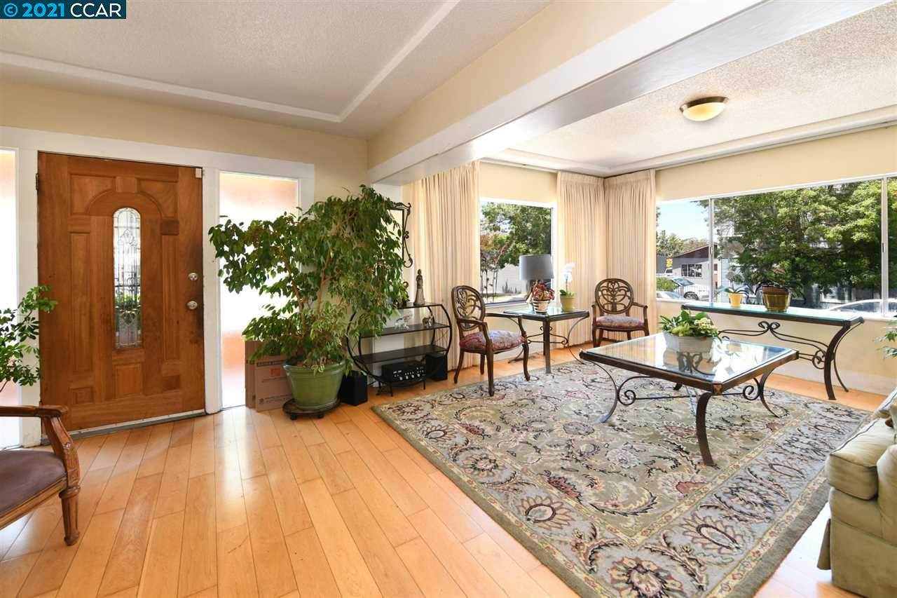 3021 Tremont St - Photo 1