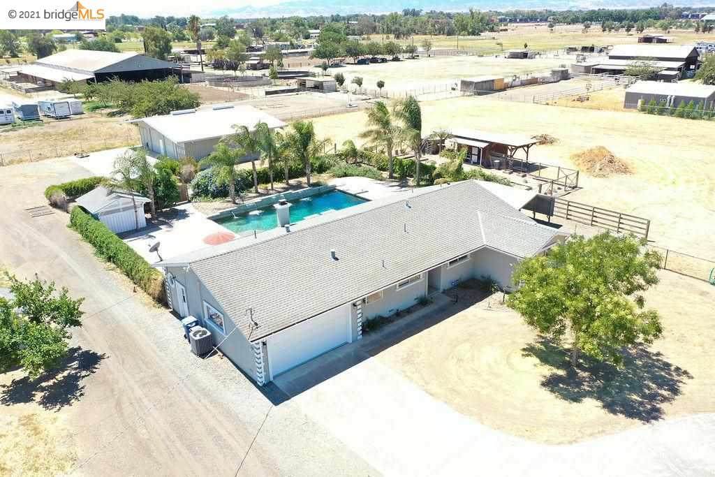 2951 Mountain View Dr - Photo 1