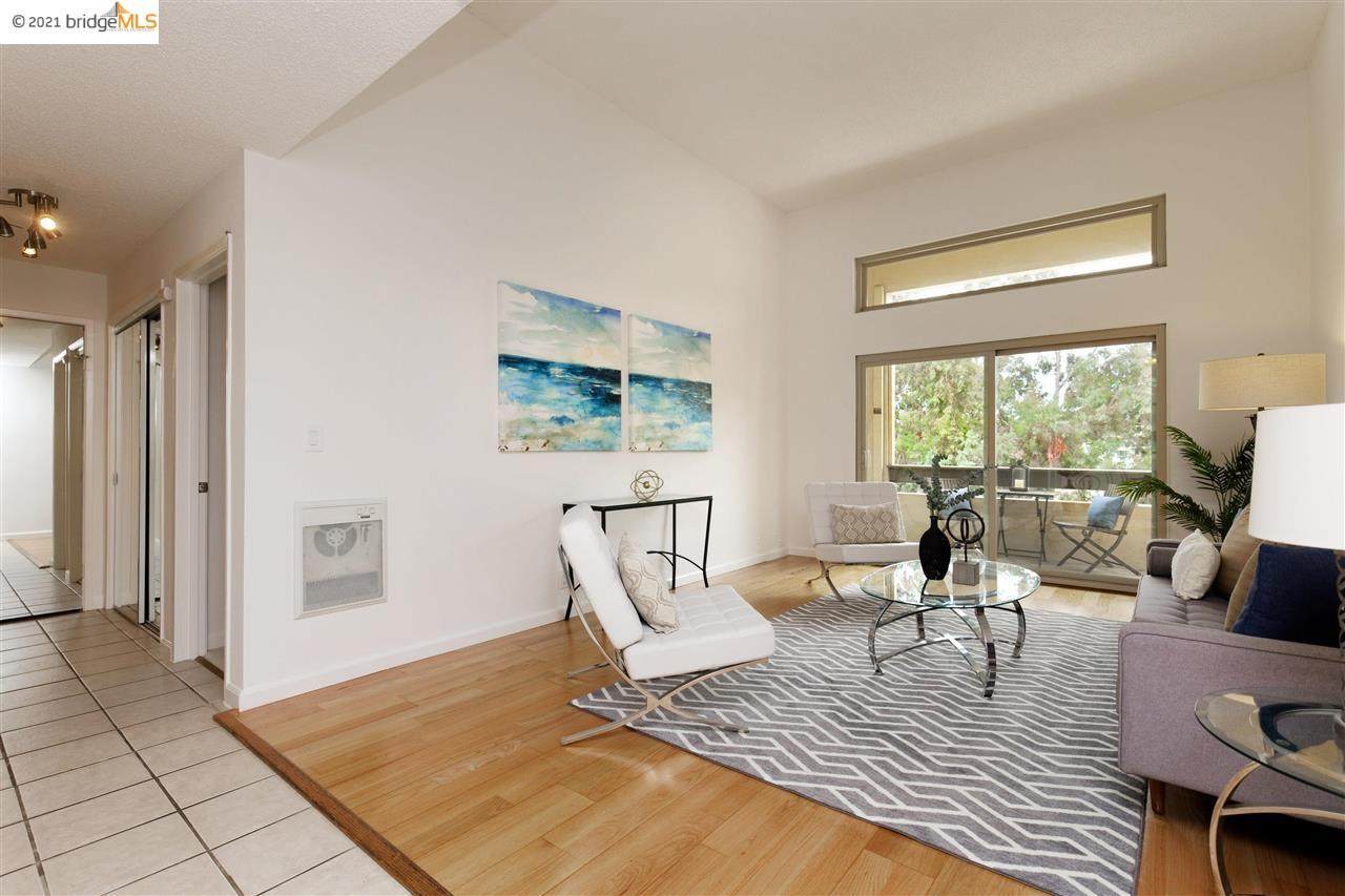 466 Crescent St 318 - Photo 1