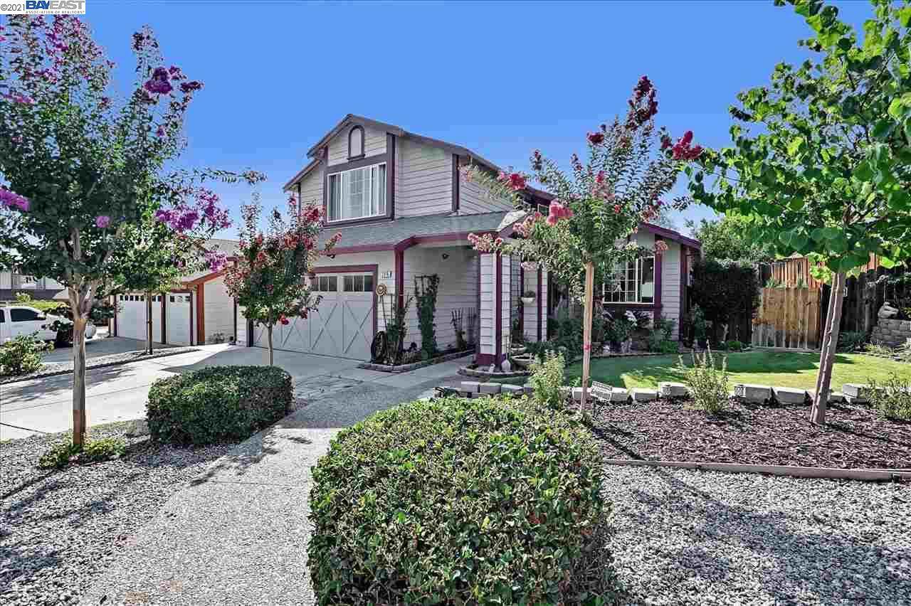 2916 Mayflower Dr - Photo 1