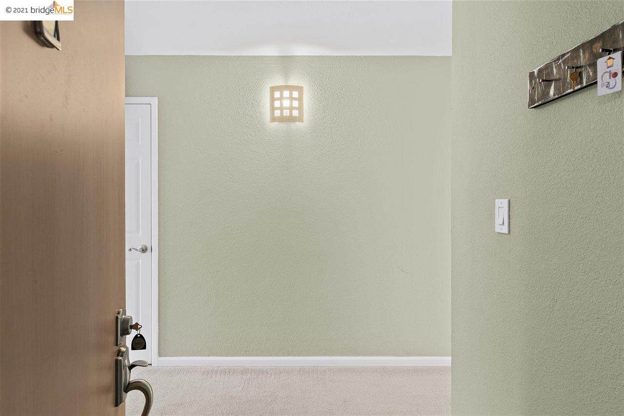 77 Fairmount Ave 319 - Photo 1