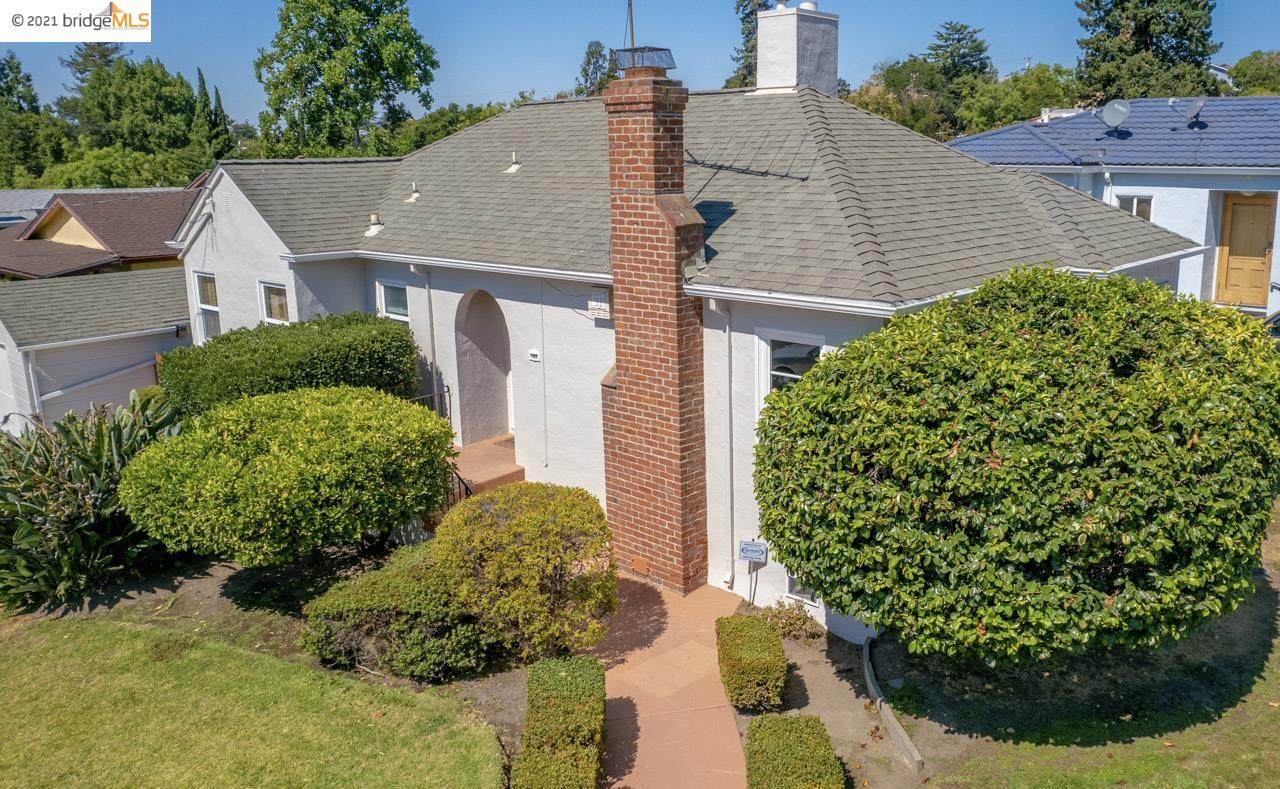 2553 Carmel St - Photo 1