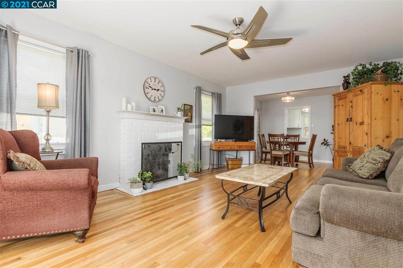 1040 Veale Ave - Photo 1