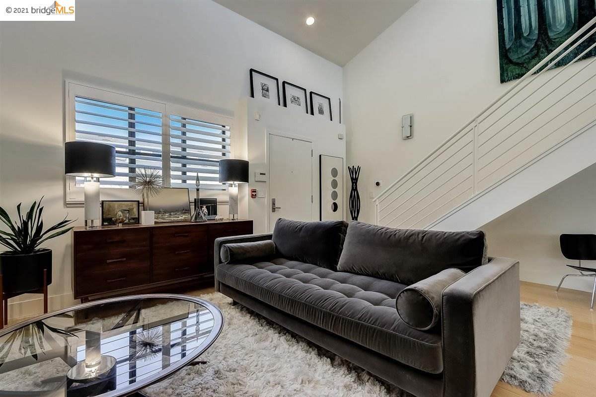 1565 32nd St 5 - Photo 1
