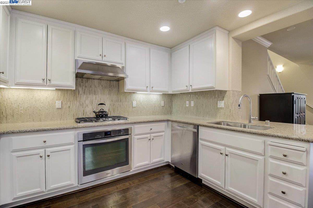 556 Heligan Ln 2 - Photo 1