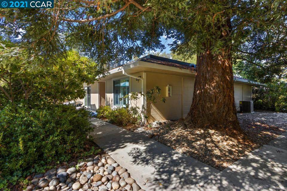 2709 Ptarmigan Dr 4 - Photo 1