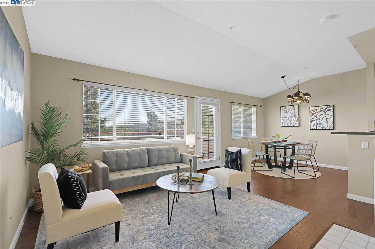 422 Skyline Dr - Photo 1