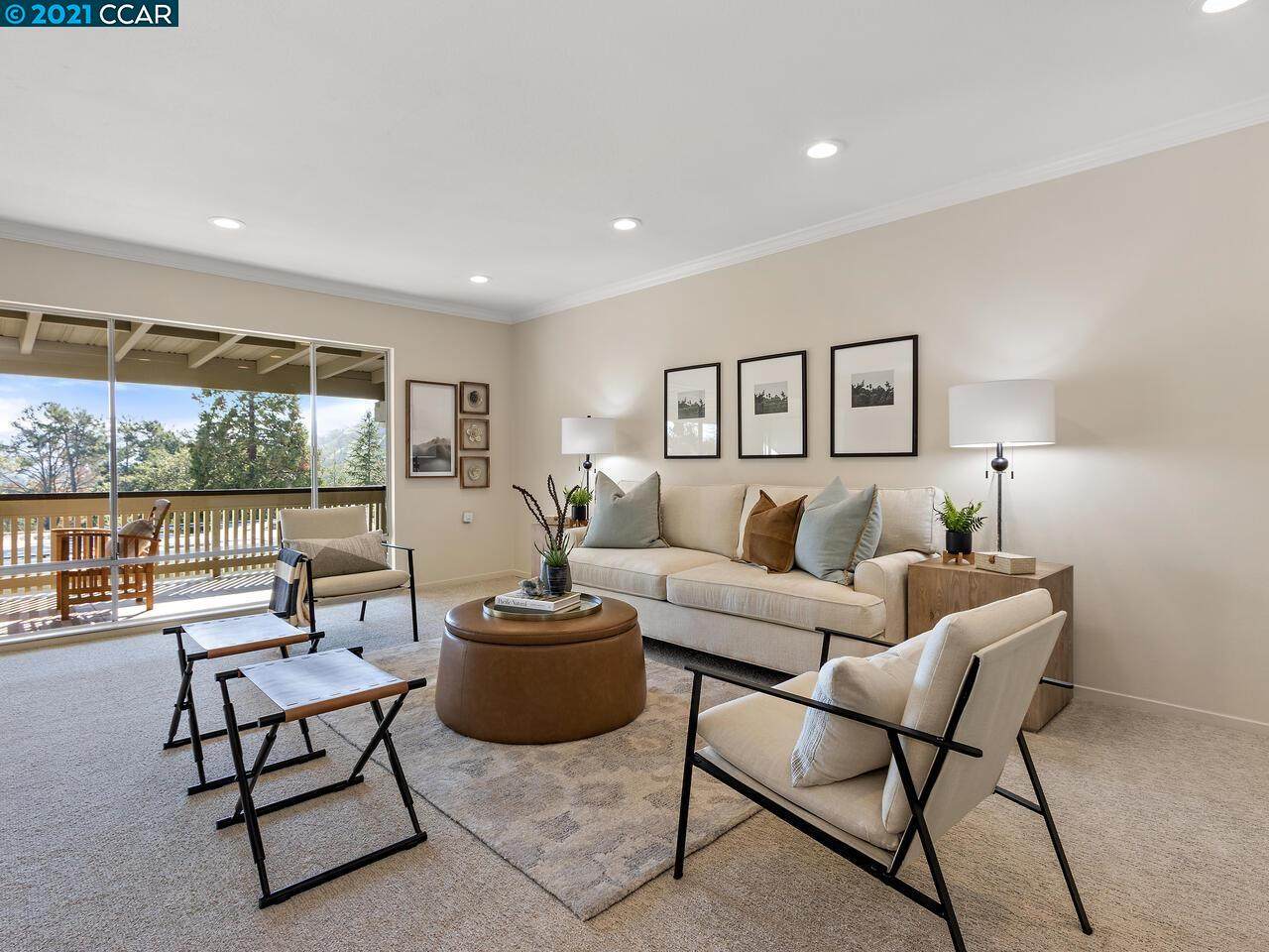 1748 Oakmont Dr 5 - Photo 1