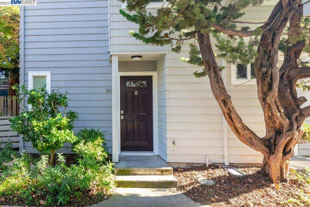 84 Emery Bay Dr - Photo 1