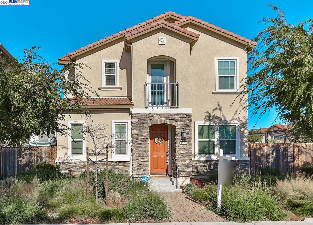 1527 Denton Ave - Photo 1
