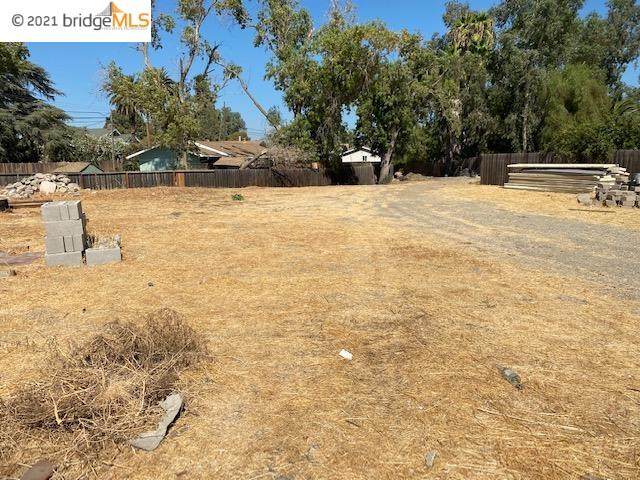 15107 Byron Highway #B - Photo 1