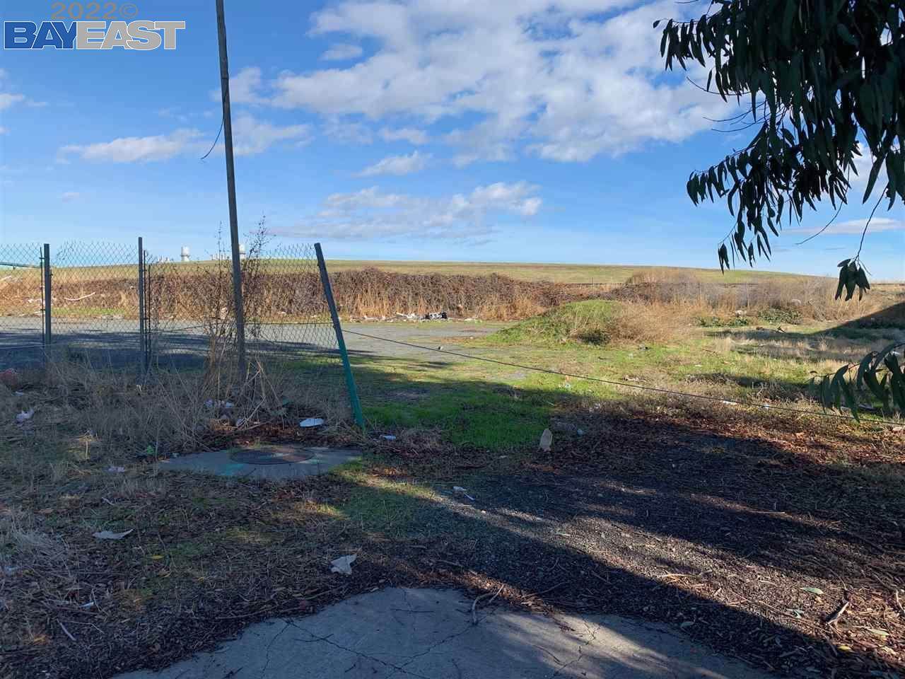 1000 Harbor St - Photo 1