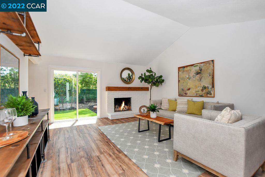 142 Iris Rd - Photo 1