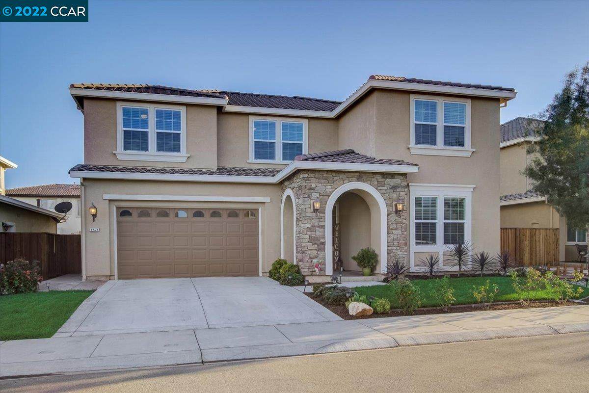 8575 Pinehollow Cir - Photo 1
