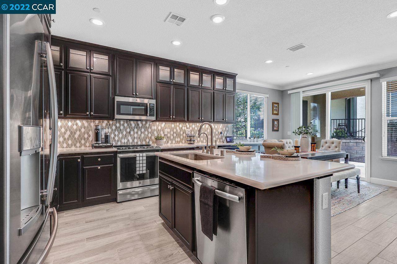 2087 Sangria St - Photo 1