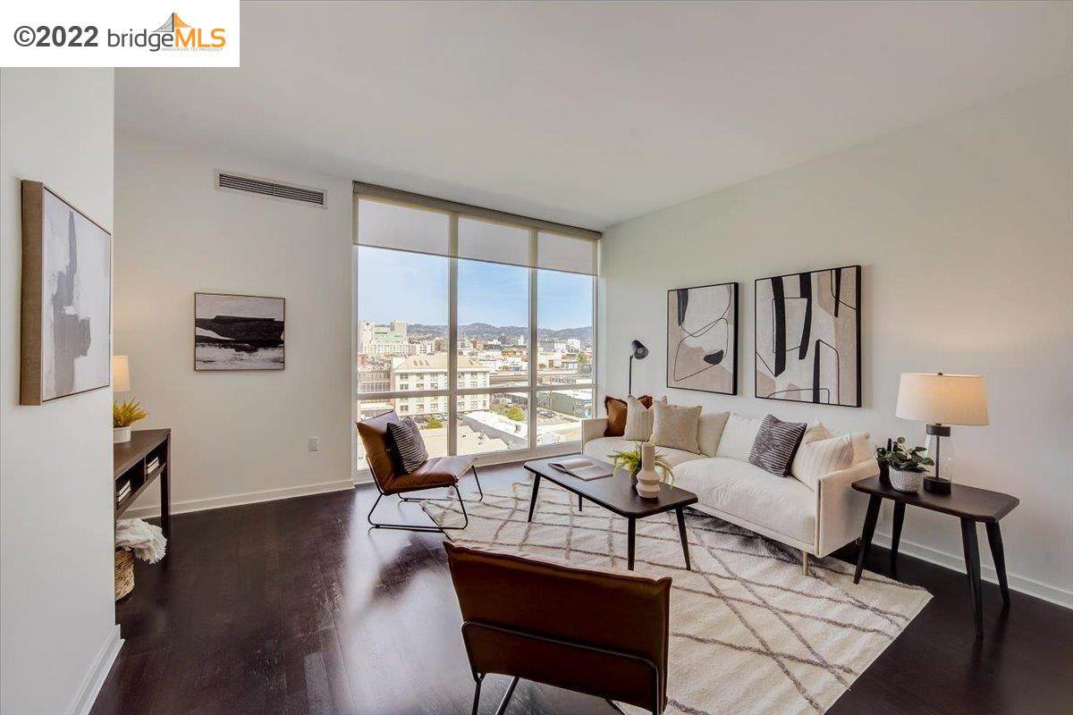 222 Broadway 914 - Photo 1