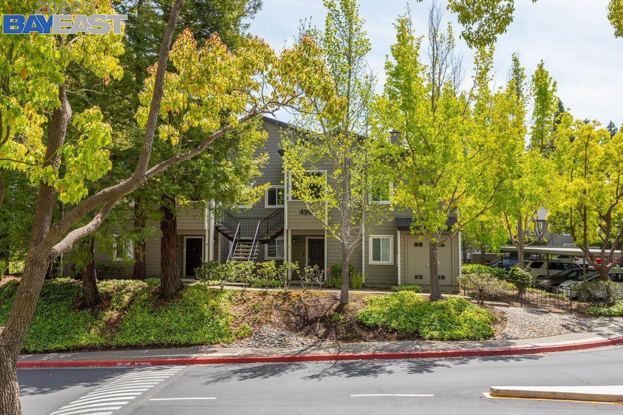 490 Canyon Oaks Dr - Photo 1