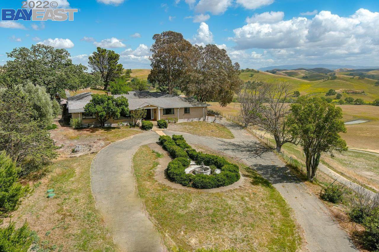 5920 Old School Rd - Photo 1