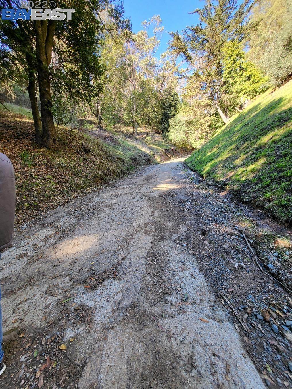 1 Lauriston Ct - Photo 1