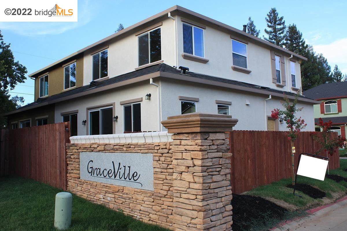 9113 Echo Point Pl - Photo 1