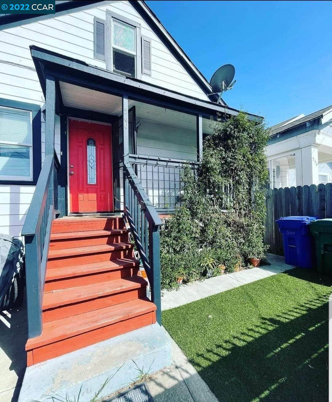 560 2Nd St - Photo 1