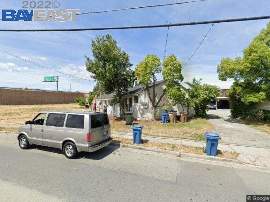 2401 Sunset Dr - Photo 1