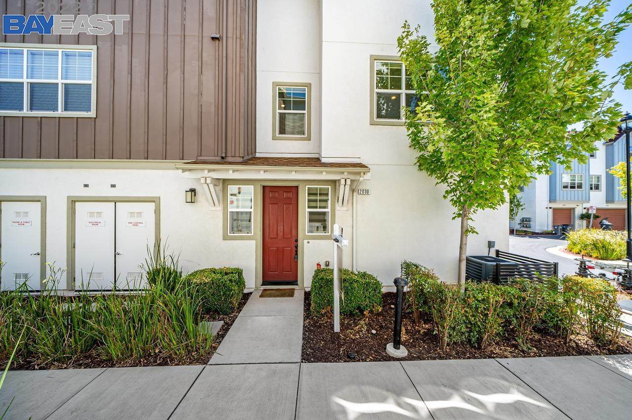 2030 Central Pkwy - Photo 1