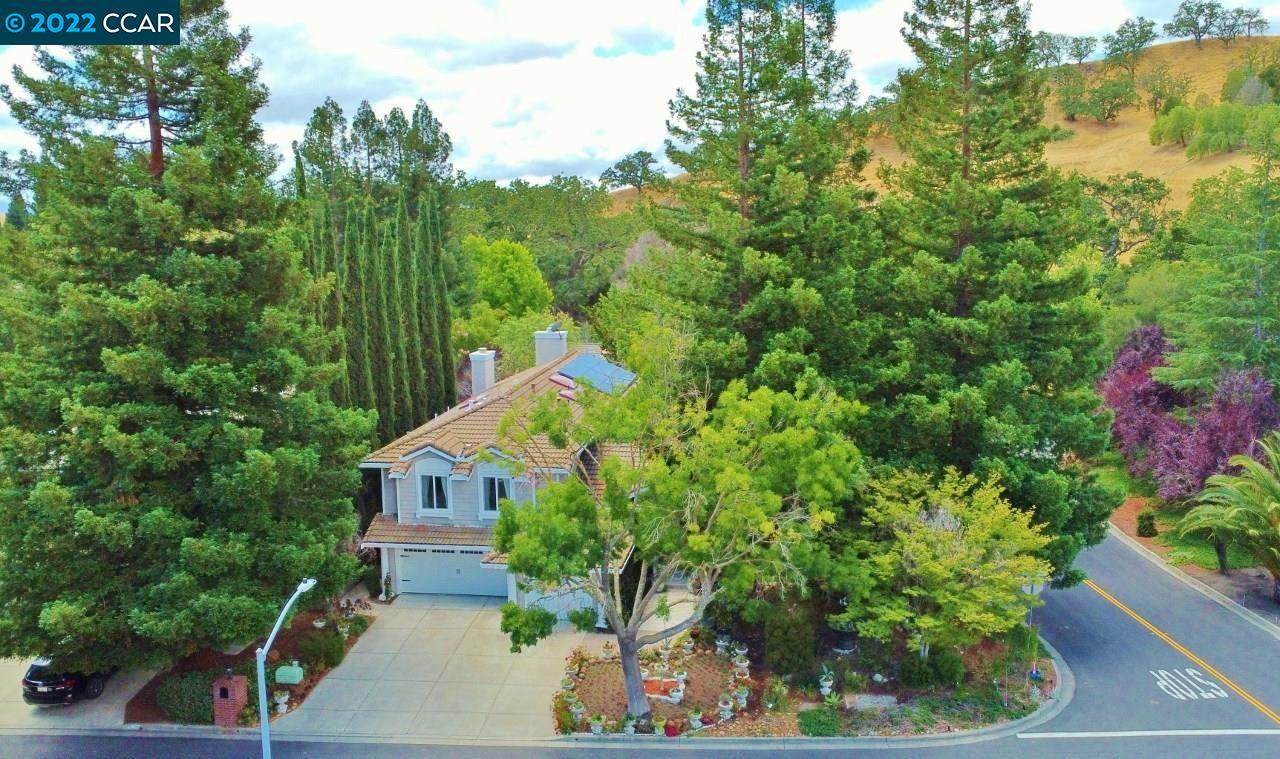 3332 Green Meadow Dr - Photo 1