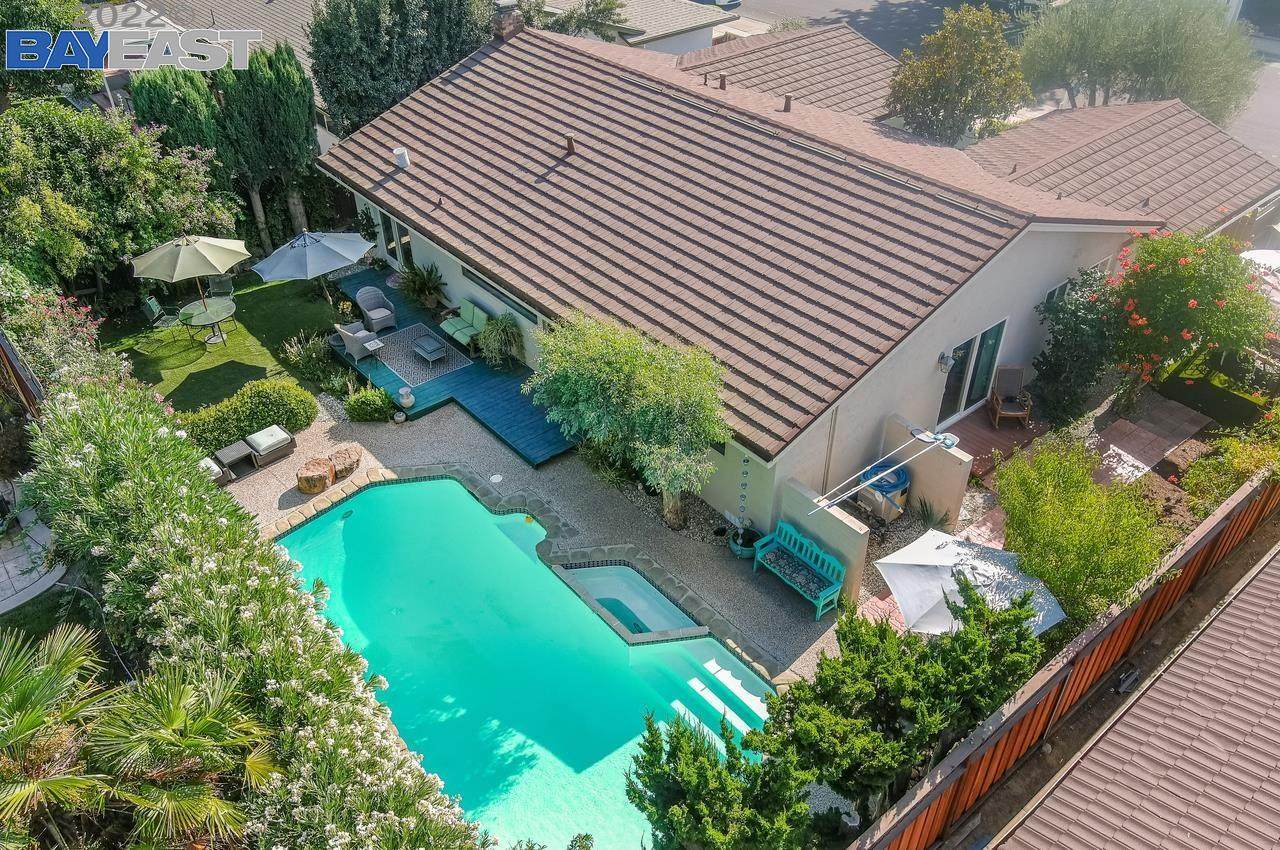 265 Garnet Dr - Photo 1