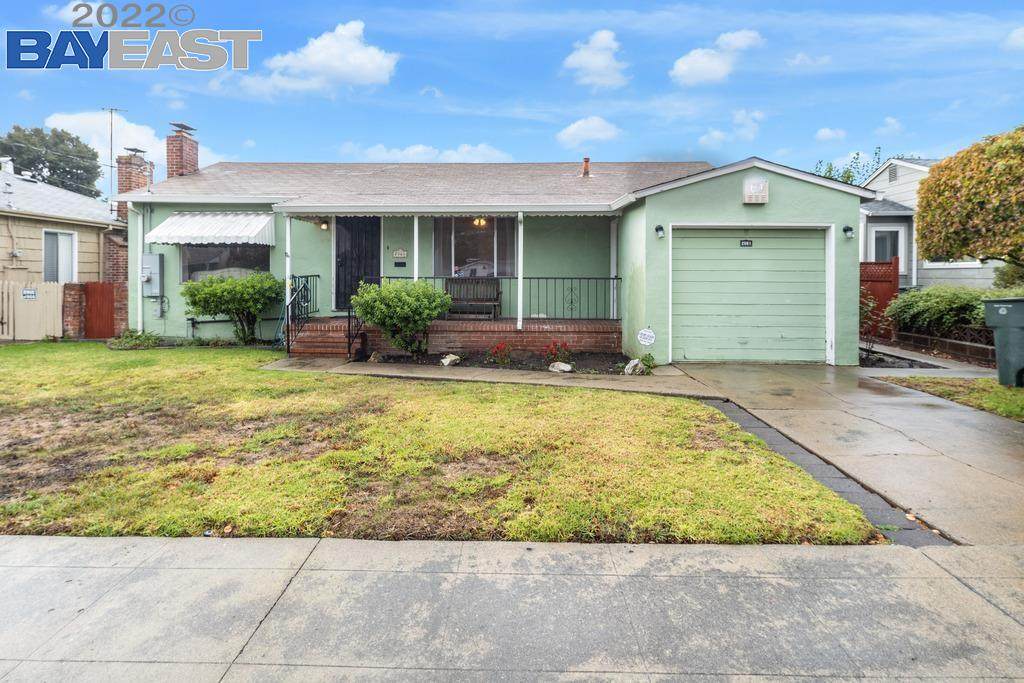 2061 Whelan Ave - Photo 1