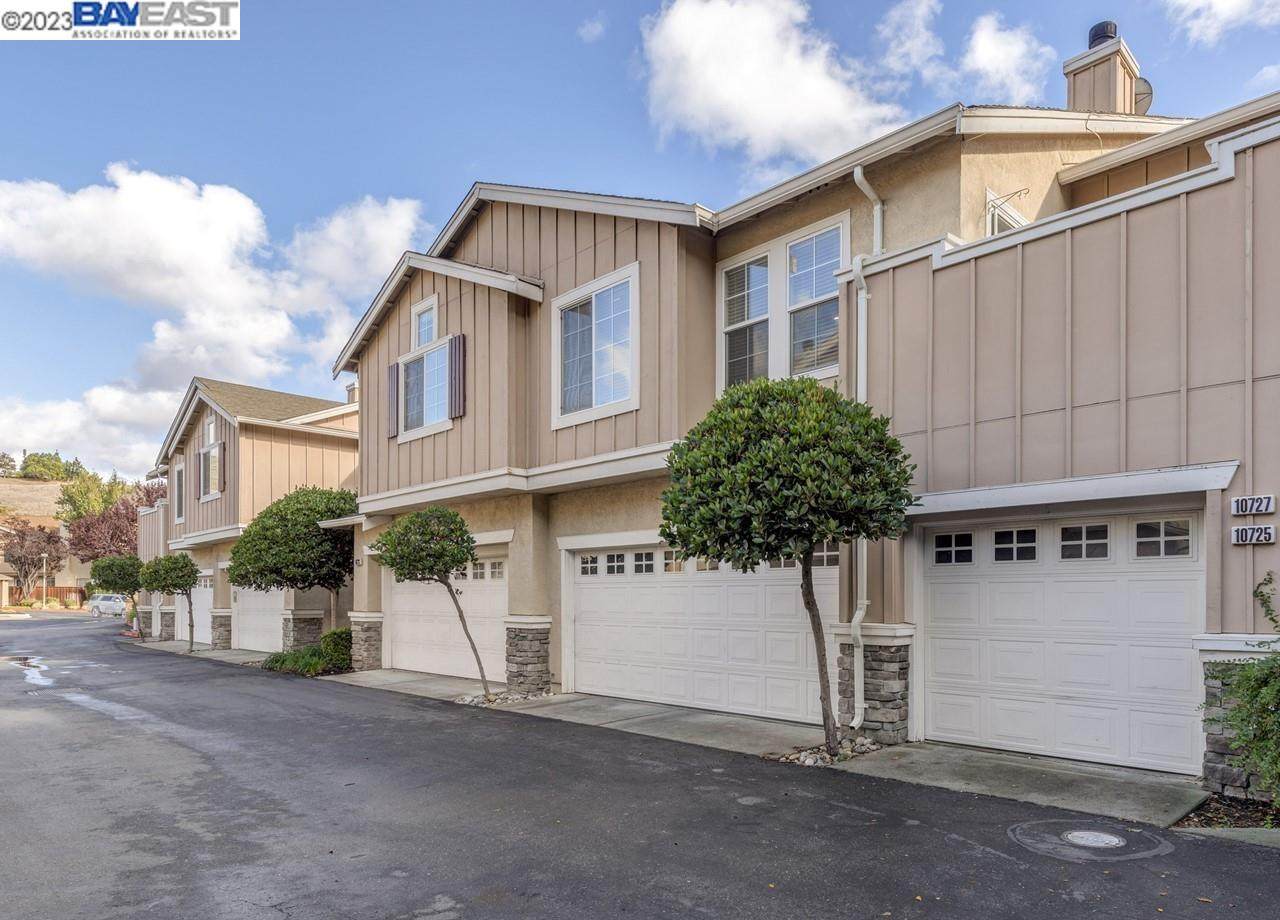 10725 Wallace Ln - Photo 1