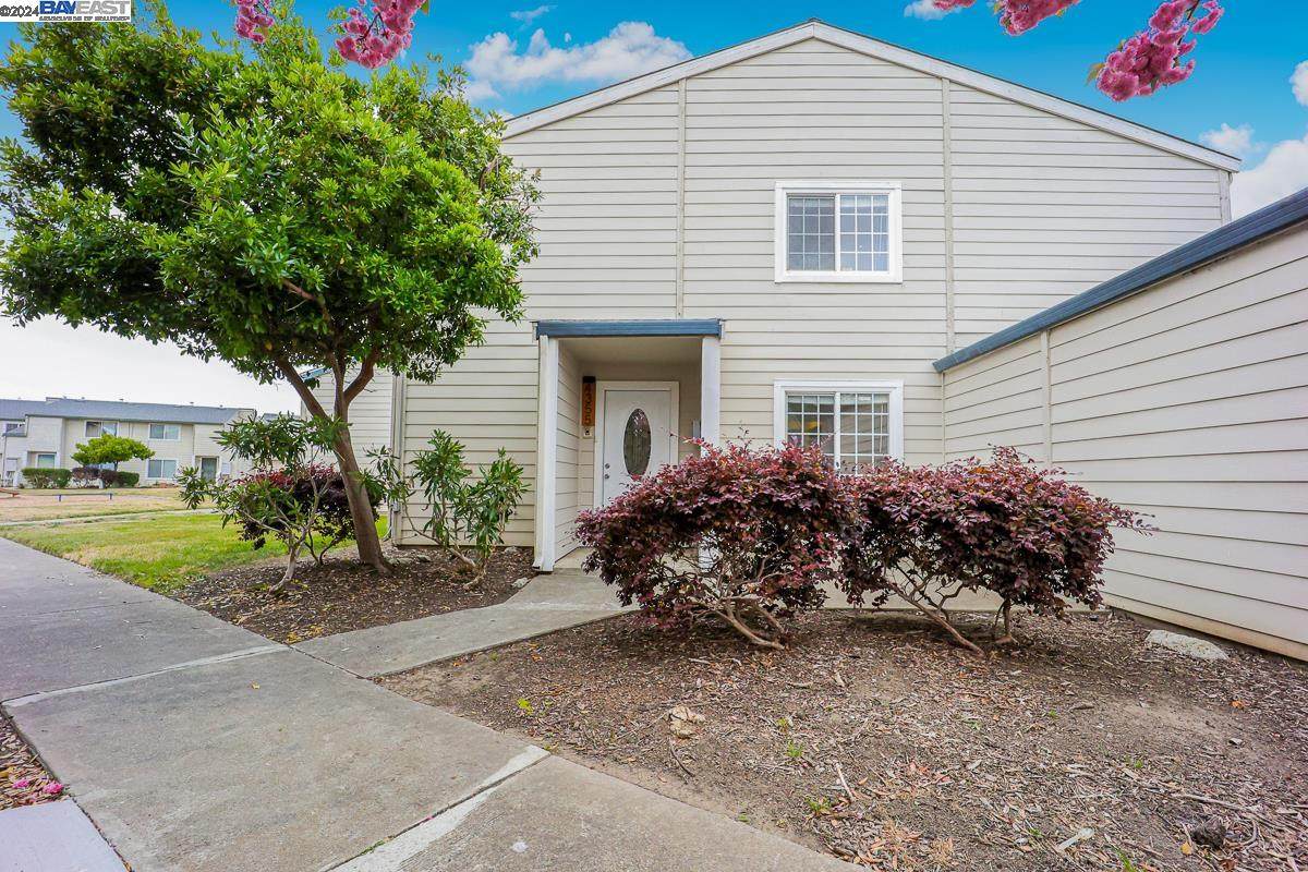 4355 Planet Cir - Photo 1