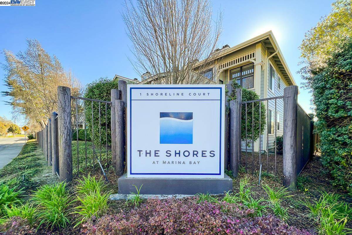 55 Lakeshore Ct - Photo 1