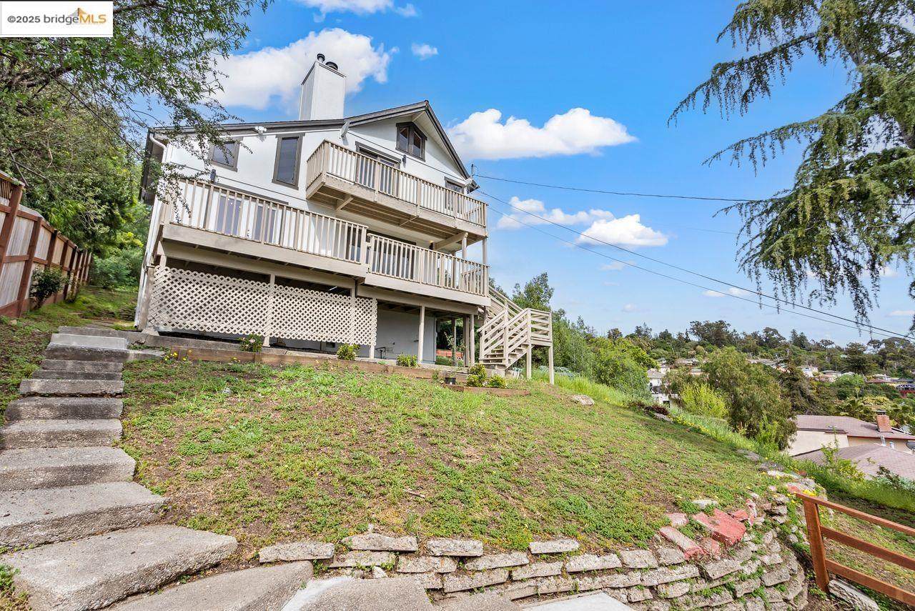 7008 Outlook Ave - Photo 1
