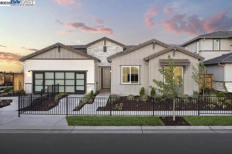 527 Fiorino Street - Photo 1