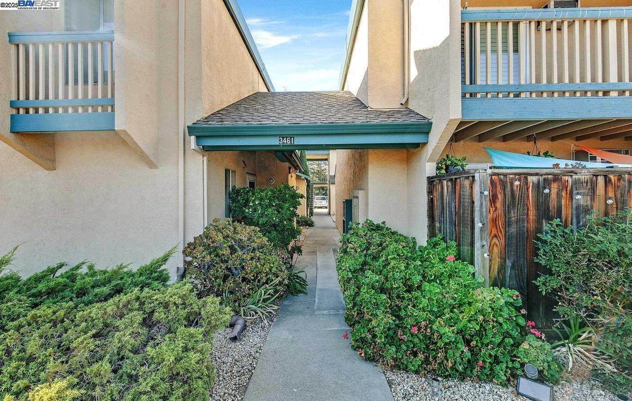 3461 Norton Way 8 - Photo 1