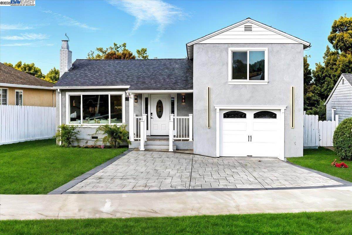 590 Cherry Ave - Photo 1