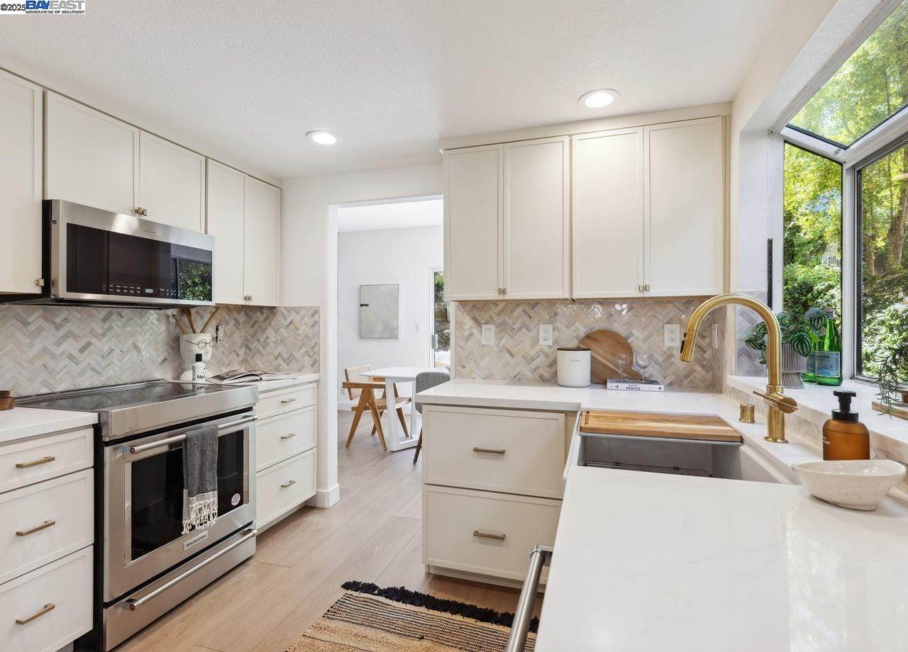 4245 Garibaldi Pl - Photo 1