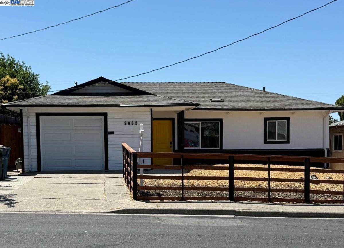 2832 Garrow - Photo 1