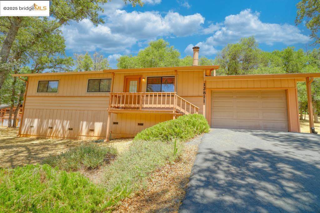 12811 Cresthaven Drive - Photo 1