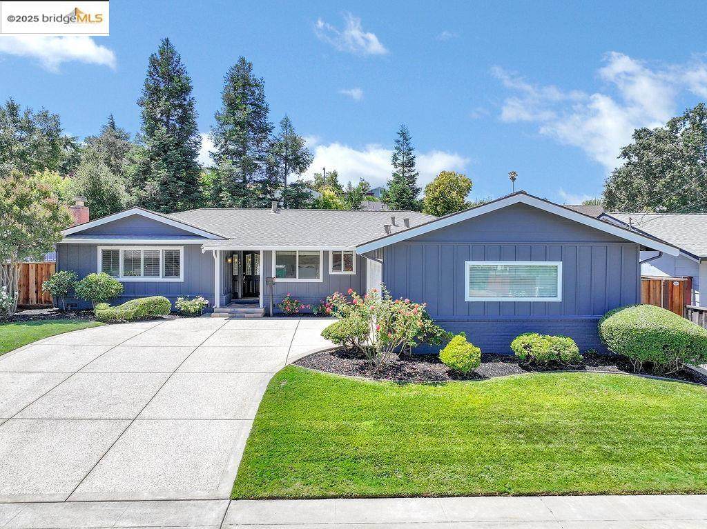 789 Angela St - Photo 1